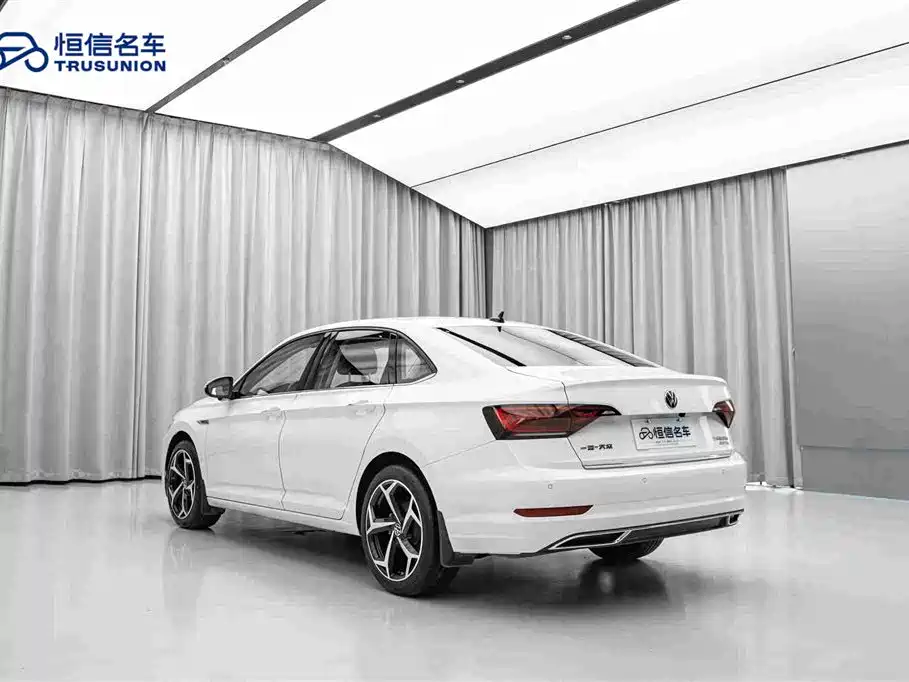 Volkswagen Sagitar — миниатюра 7