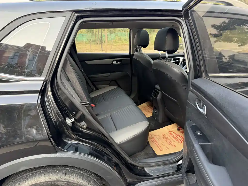 Kia Sportage — миниатюра 12