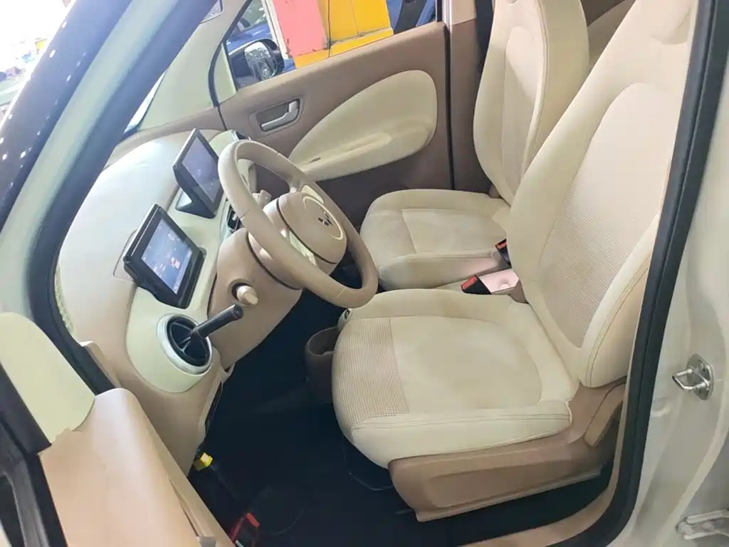 Wuling MINIEV — миниатюра 15