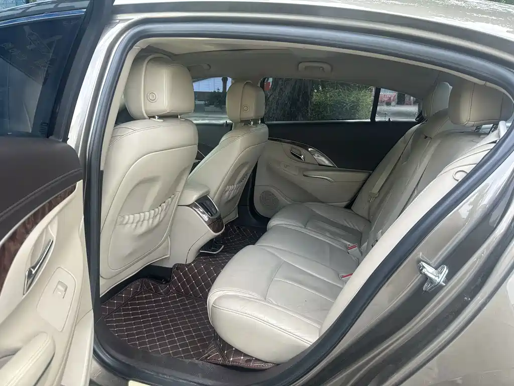 Buick LaCrosse — миниатюра 6