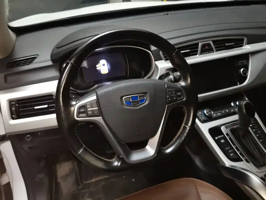 Geely Boyue — миниатюра 15