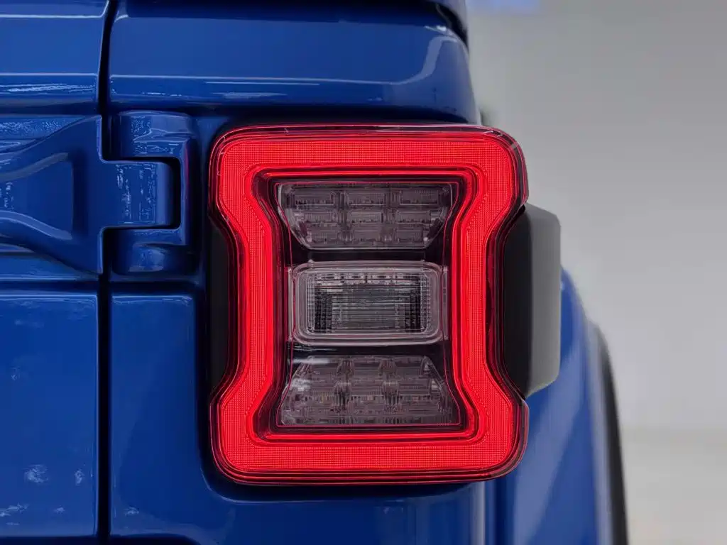 Jeep Wrangler — миниатюра 9