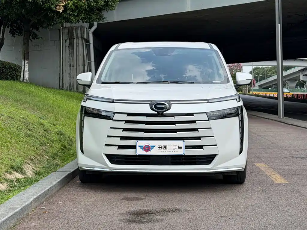 GAC Motor Trumpchi E8 PHEV — миниатюра 2