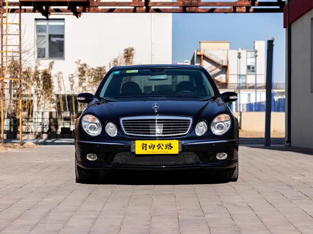 Mercedes-Benz E-Class AMG 2005