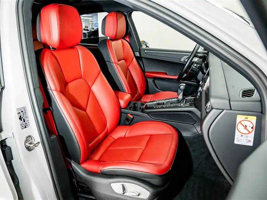 Porsche Macan — миниатюра 19