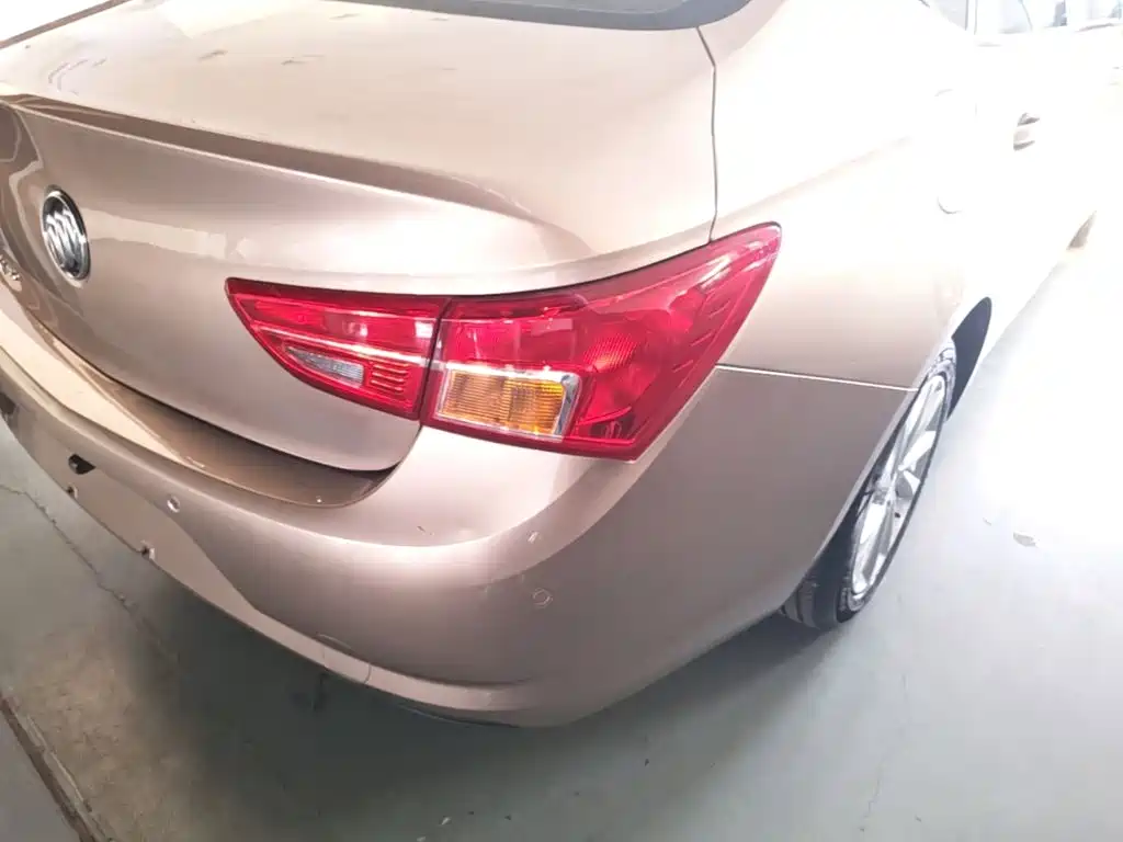 Buick Verano — миниатюра 8