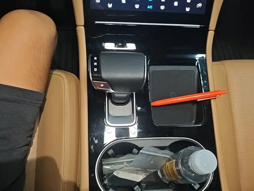 Li Auto Li ONE — миниатюра 14