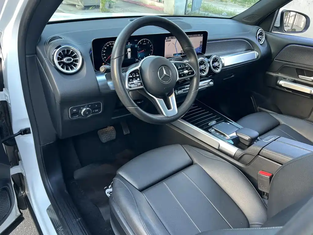 Mercedes-Benz GLB — миниатюра 5