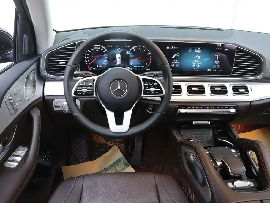 Mercedes-Benz GLE (Import) — миниатюра 28