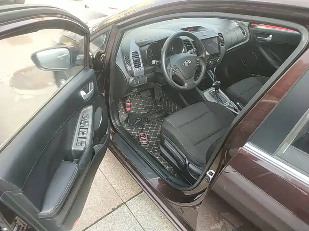 Kia K3 — миниатюра 16