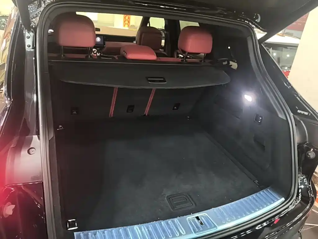 Porsche Cayenne — миниатюра 19