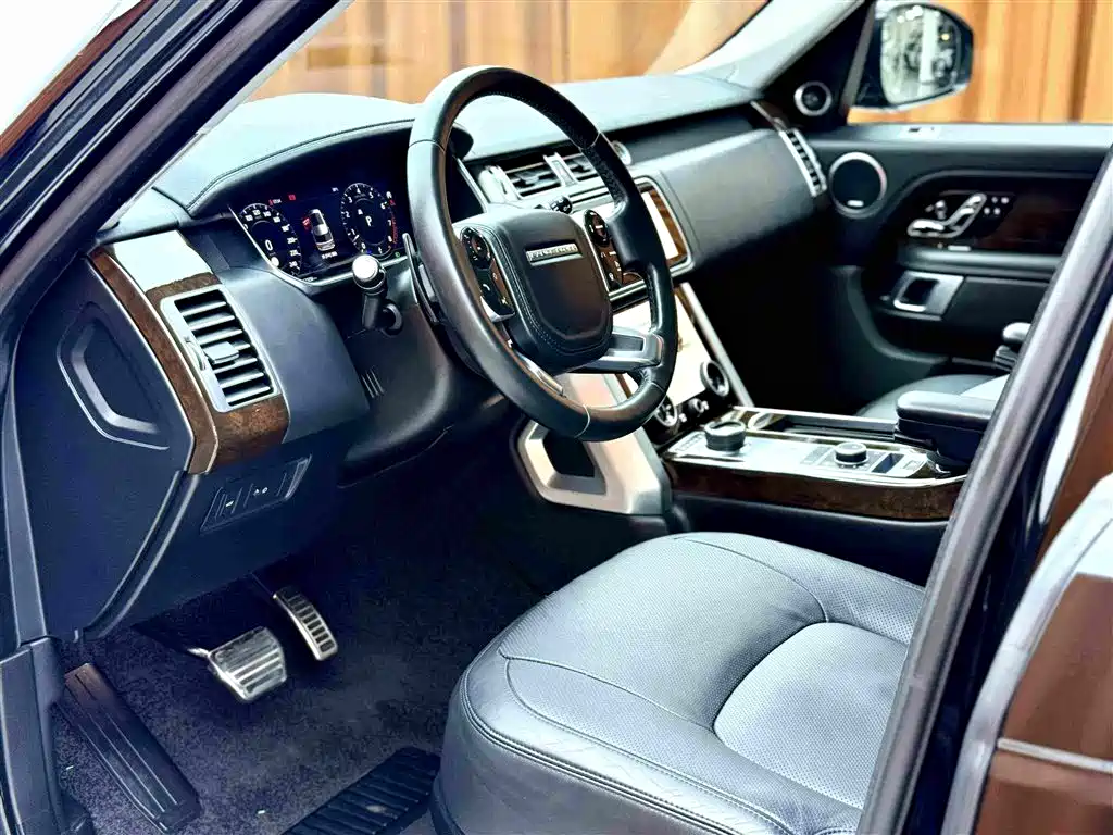 Land Rover Range Rover — миниатюра 7