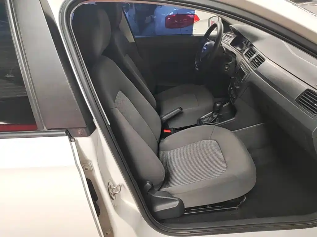 Volkswagen Santana — миниатюра 25