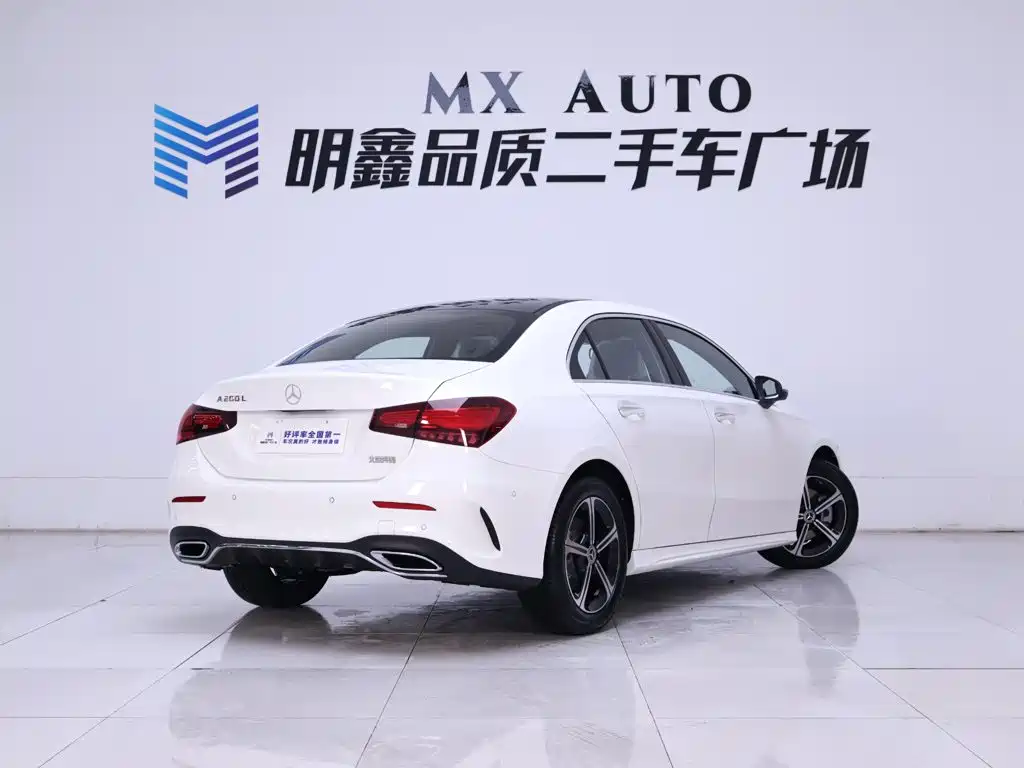 Mercedes-Benz A-Class — миниатюра 7