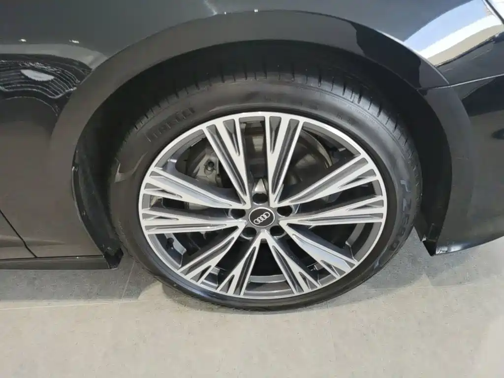 Audi A6L — миниатюра 12