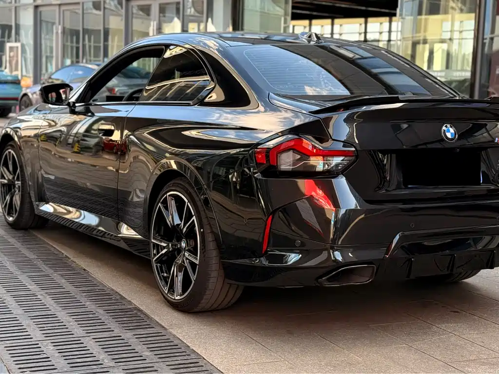 BMW M240i 2025 M240i xDrive