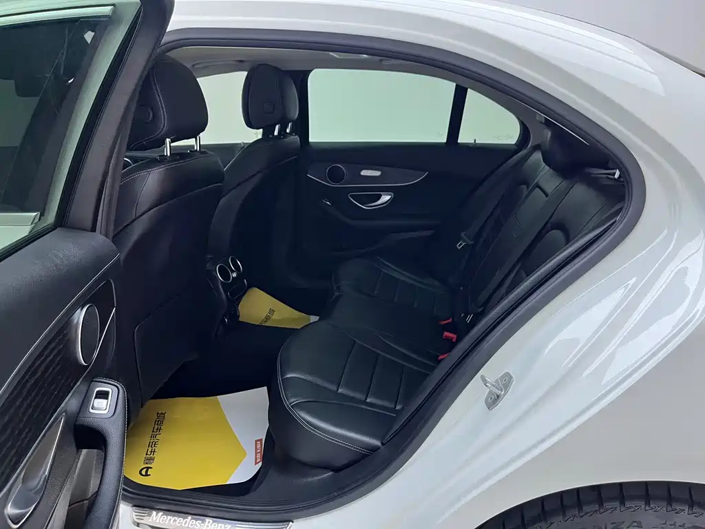 MERCEDES BENZ C CLASS