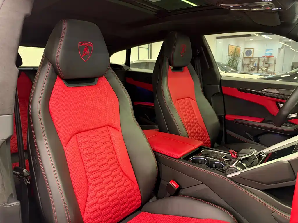 Lamborghini Urus — миниатюра 10
