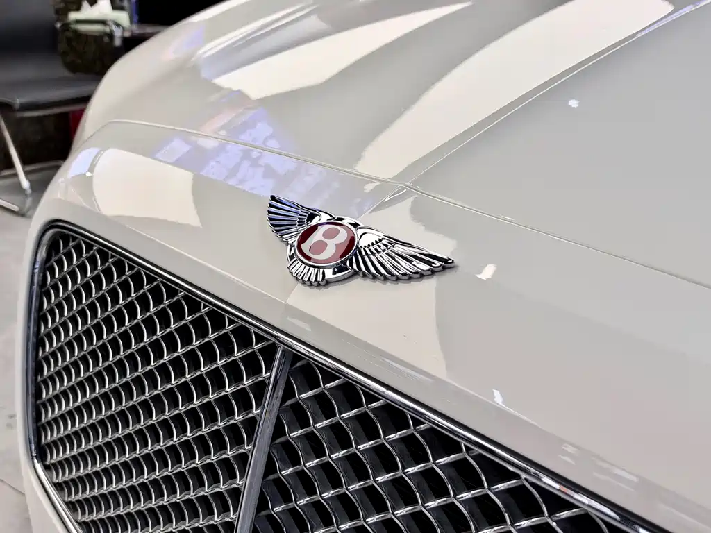 Bentley Flying Spur — миниатюра 7