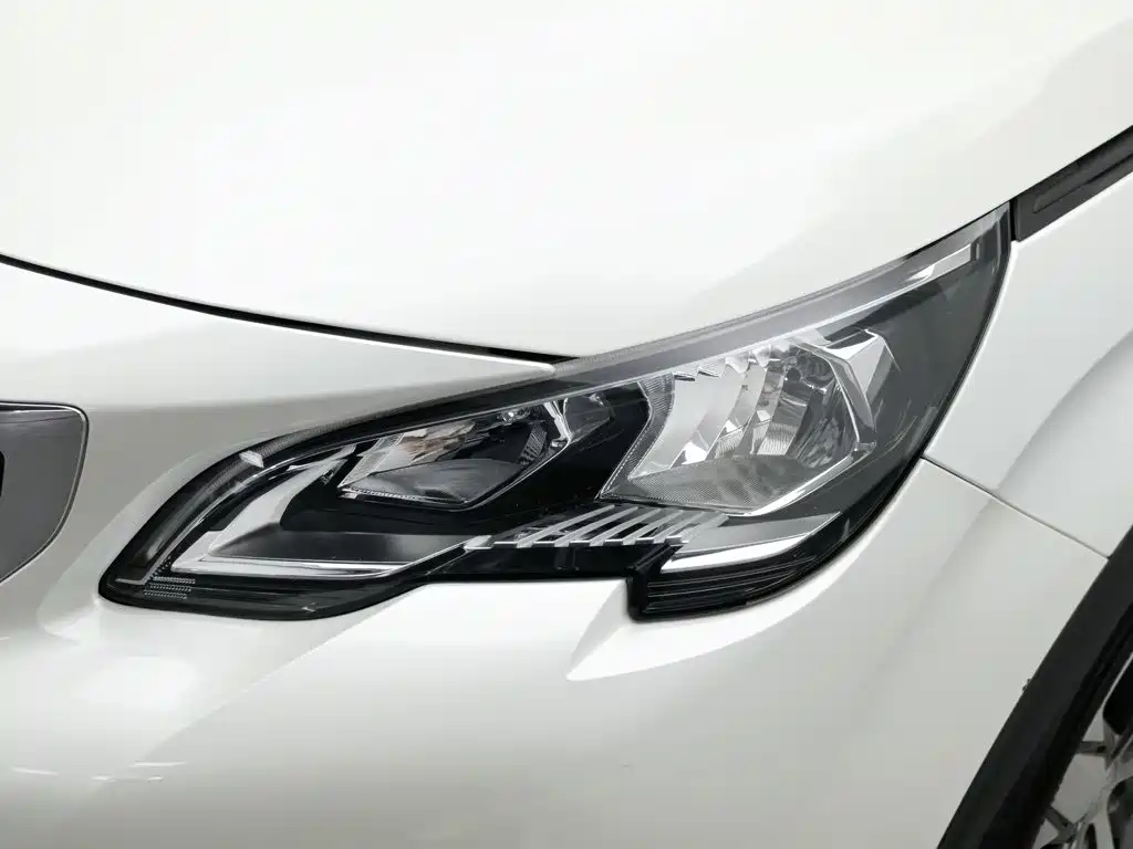 Peugeot 4008 — миниатюра 7