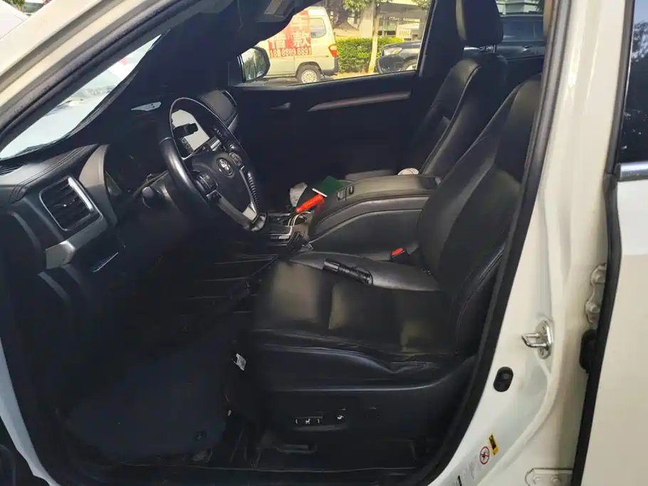 Toyota Highlander — миниатюра 9