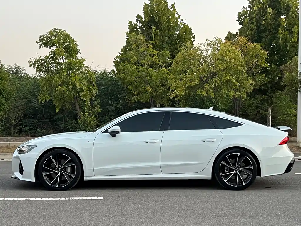 Audi A7 — миниатюра 2