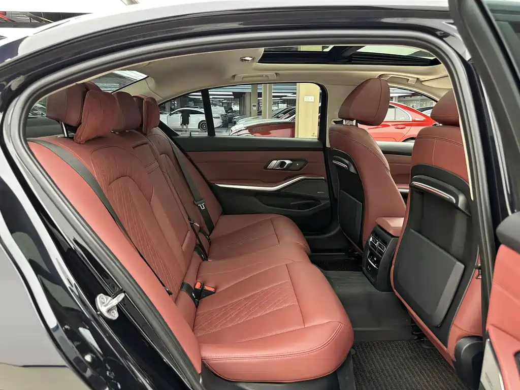 BMW 3 Series 3 2022 330Li xDrive M Sport