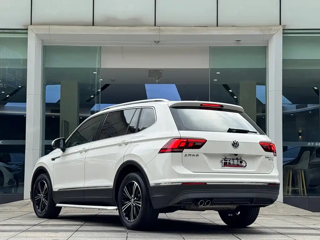 Volkswagen Tiguan L — миниатюра 4