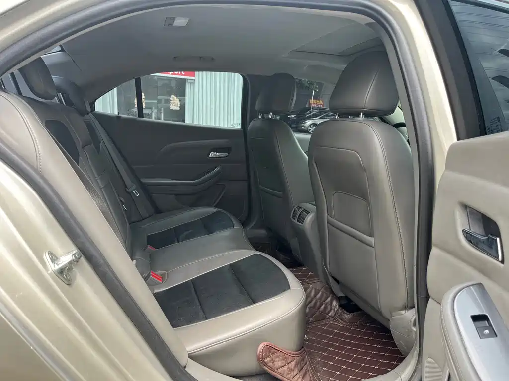 Chevrolet Malibu — миниатюра 14