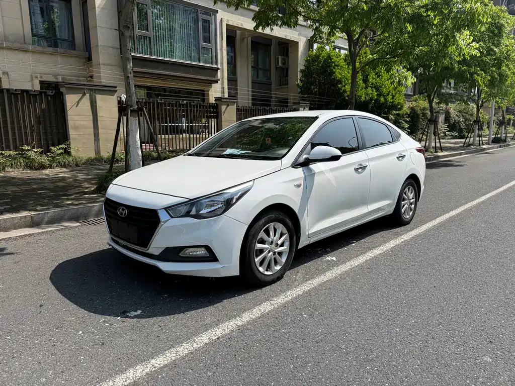 Hyundai Verna 2017