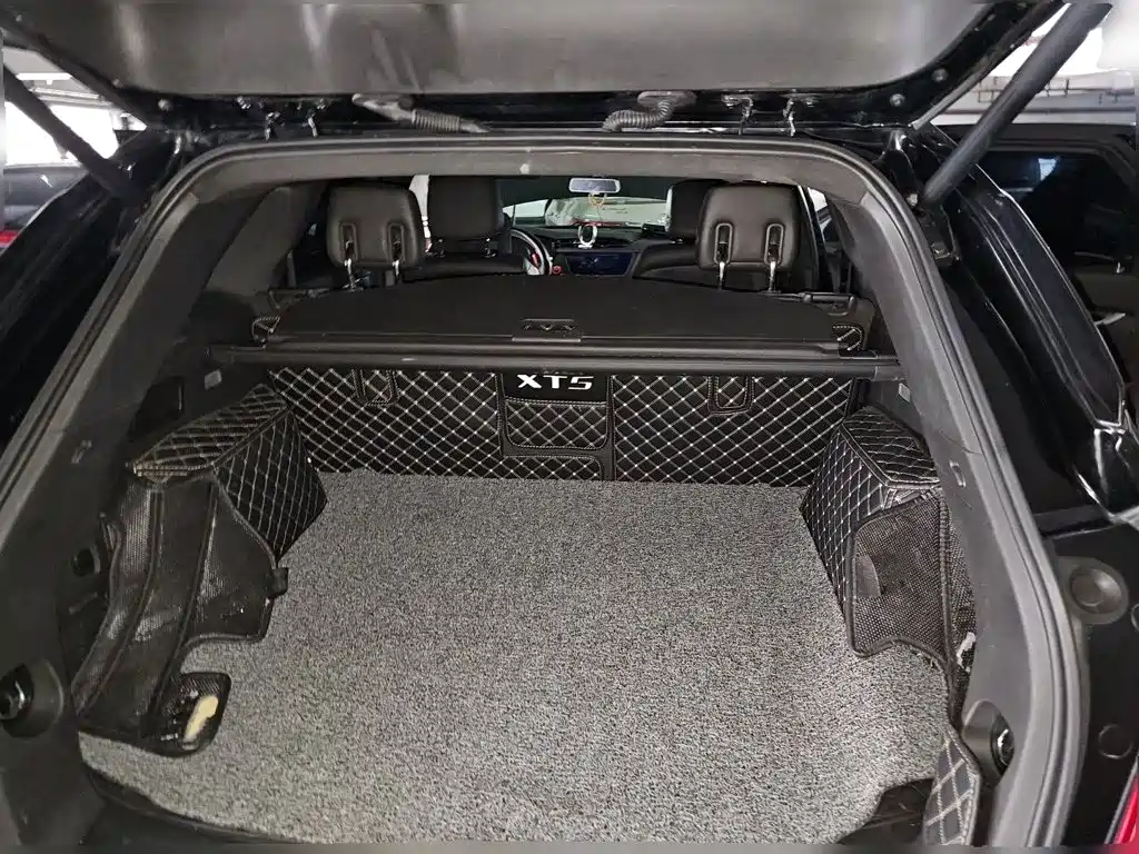 Cadillac XT5 — миниатюра 10