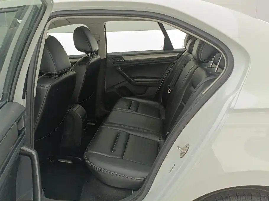 Volkswagen Bora — миниатюра 11