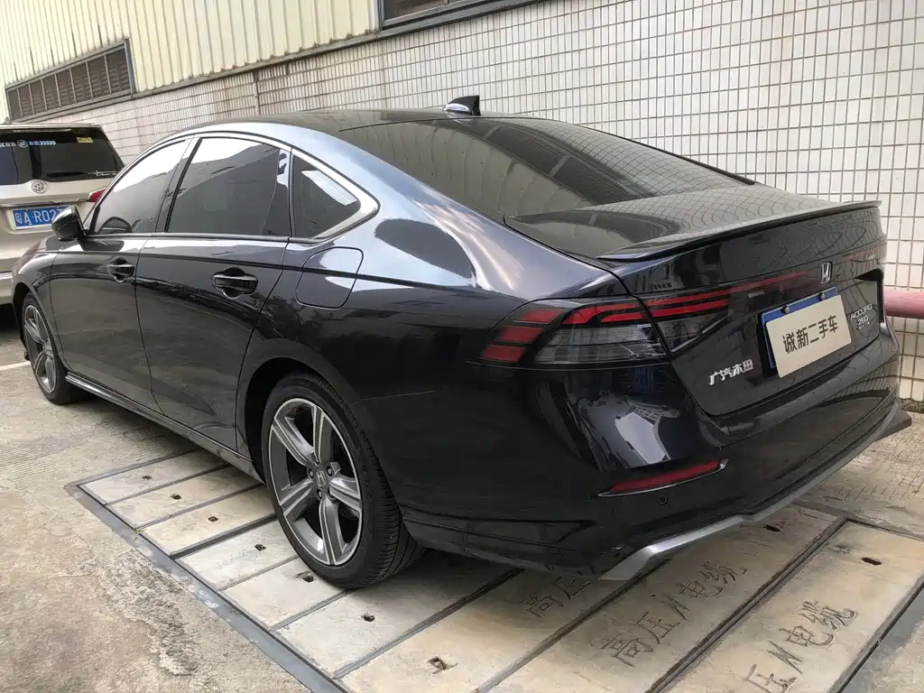Honda Accord — миниатюра 4