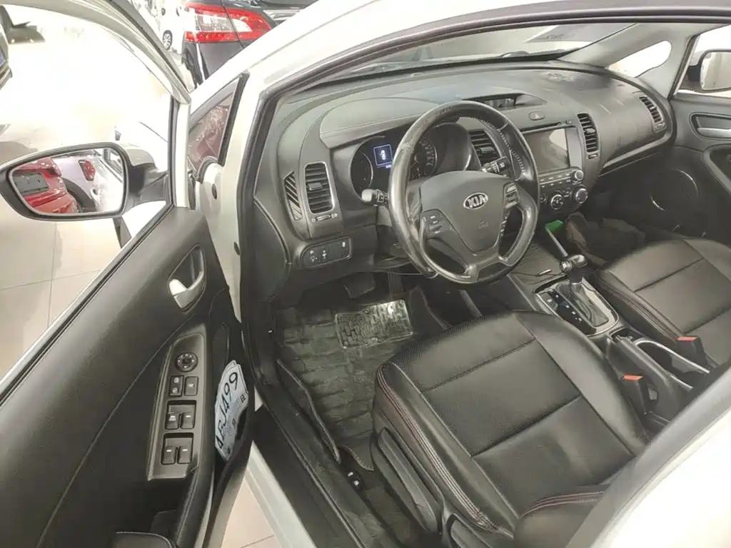Kia K3 — миниатюра 16