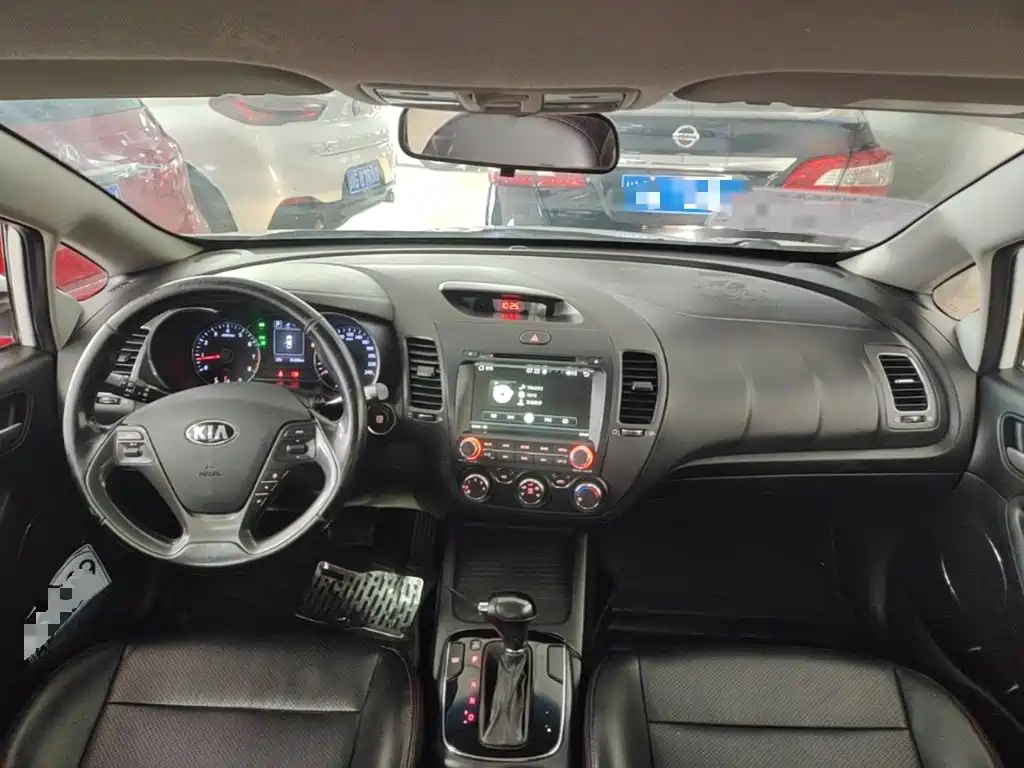 Kia K3 — миниатюра 10