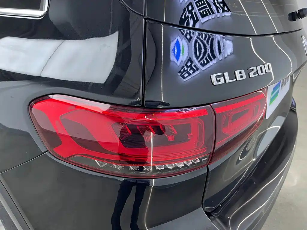 Mercedes-Benz GLB — миниатюра 34