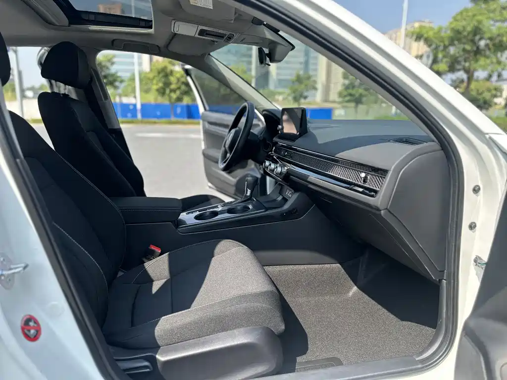 Honda Civic — миниатюра 4