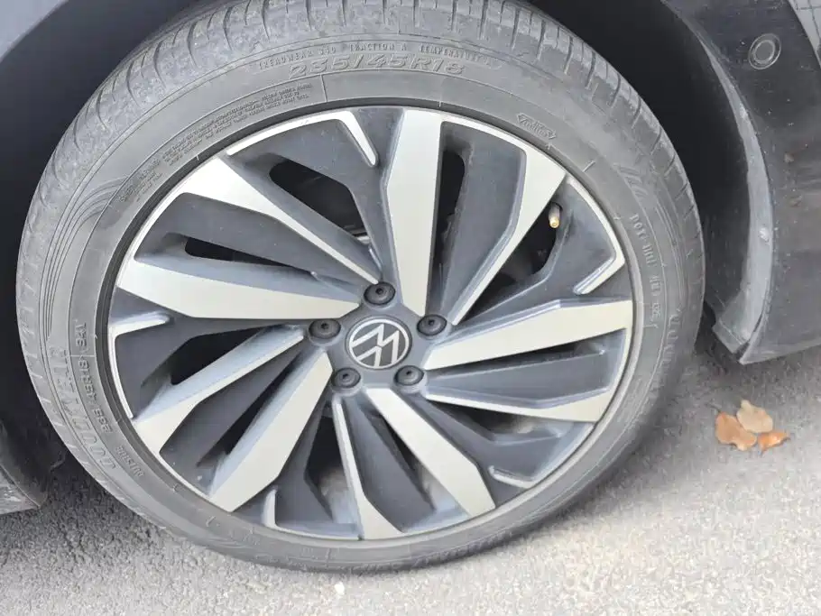 Volkswagen Passat — миниатюра 6