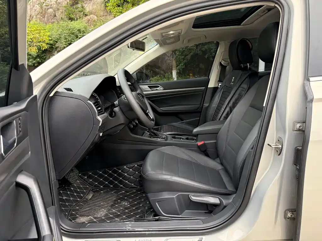 Volkswagen Lavida 2018 1.5L AT Comfort V