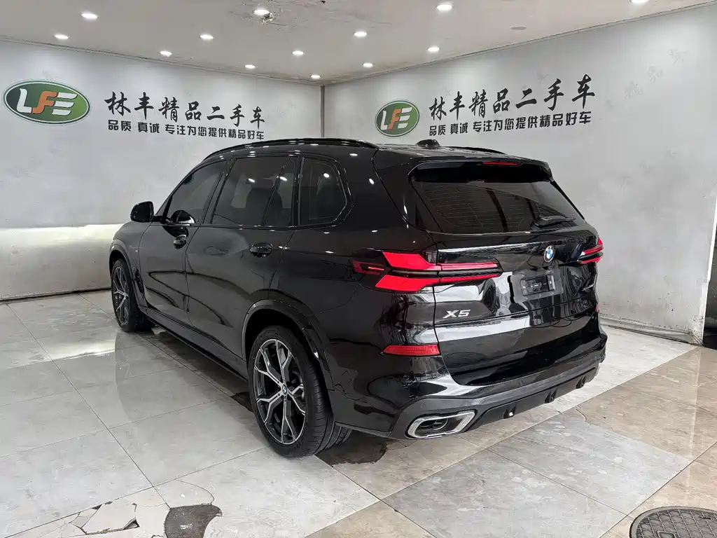 BMW X5 2026 xDrive 30Li Premium M Sport