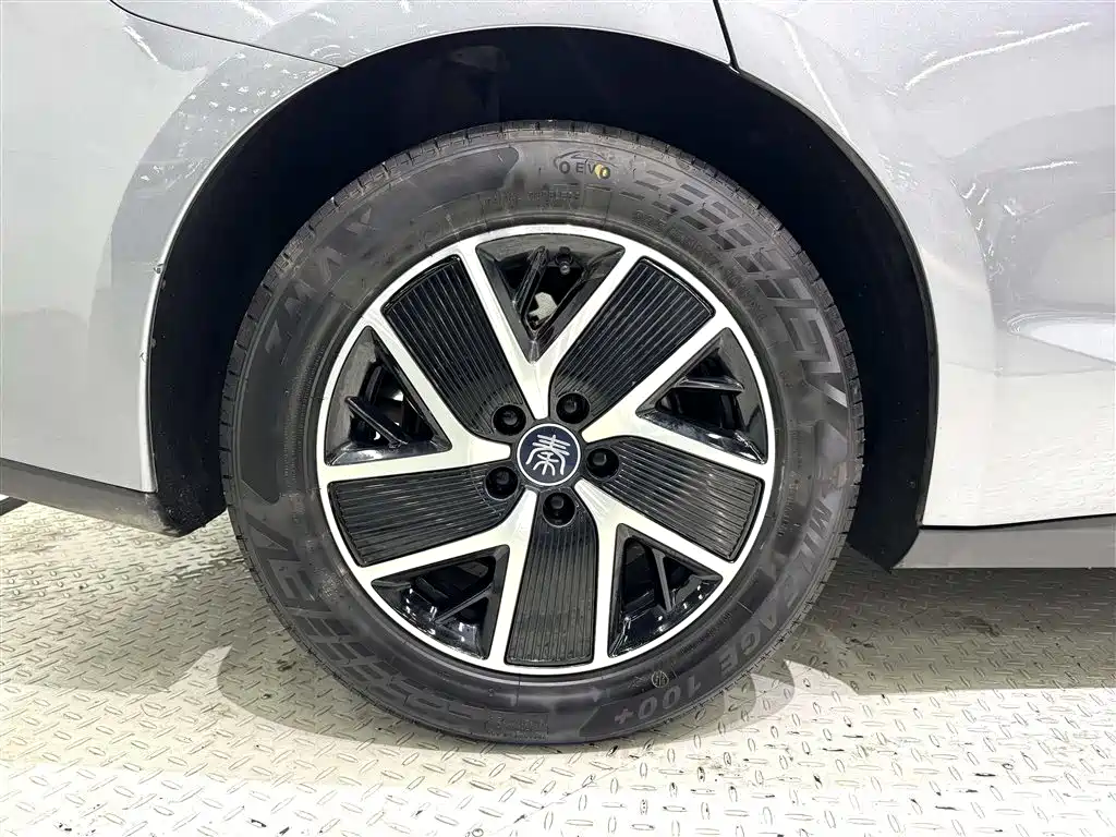 BYD Qin L — миниатюра 11