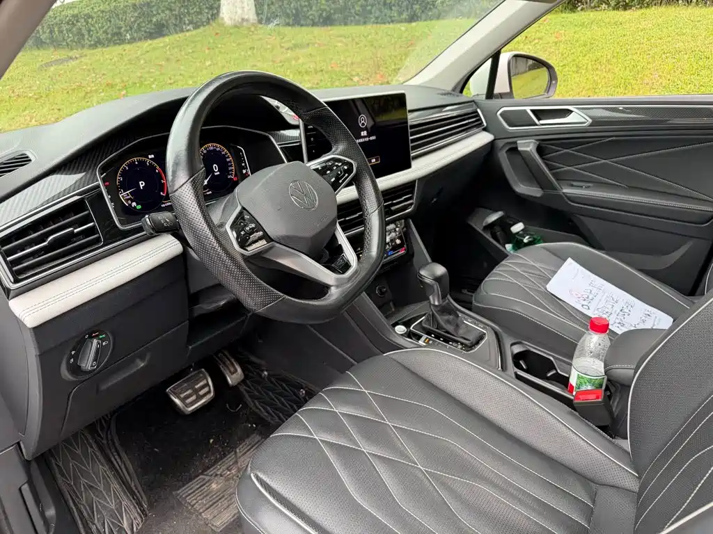 Volkswagen Tiguan L — миниатюра 7