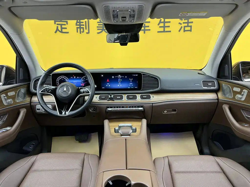 Mercedes-Benz GLE (Import) — миниатюра 13