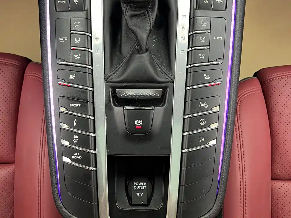 Porsche Macan — миниатюра 22