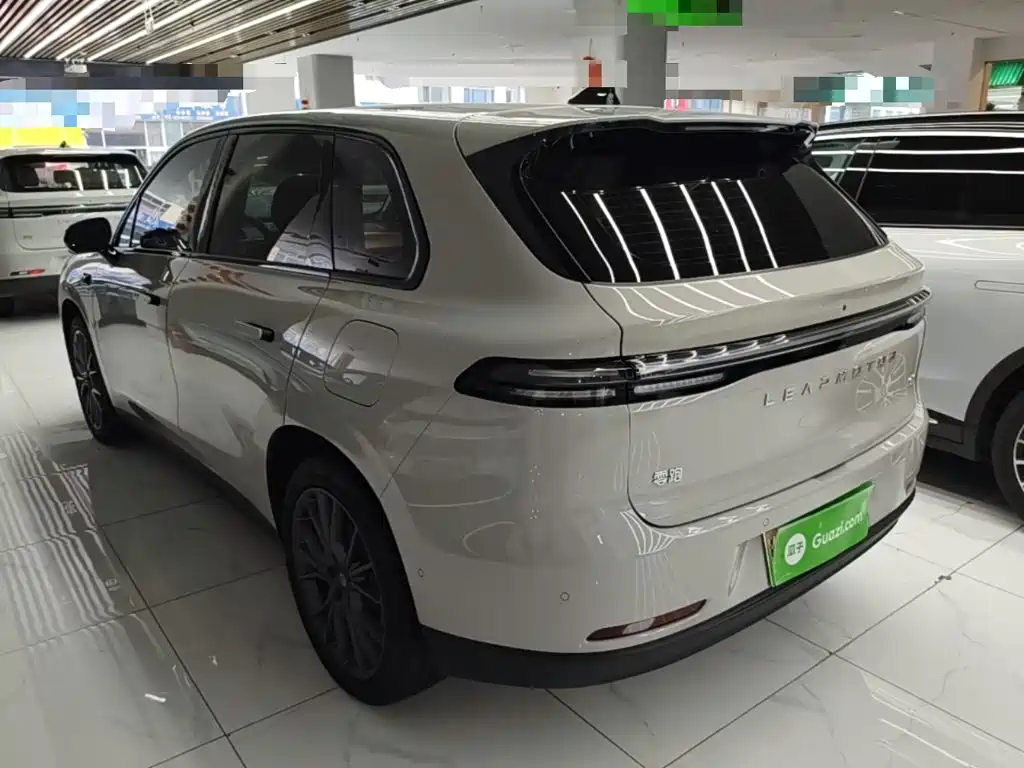 Leapmotor Leapmotor C10 — миниатюра 5
