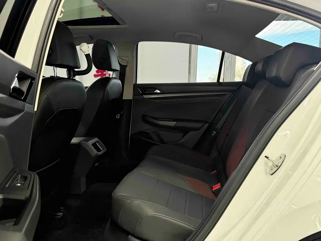 Volkswagen Bora — миниатюра 5