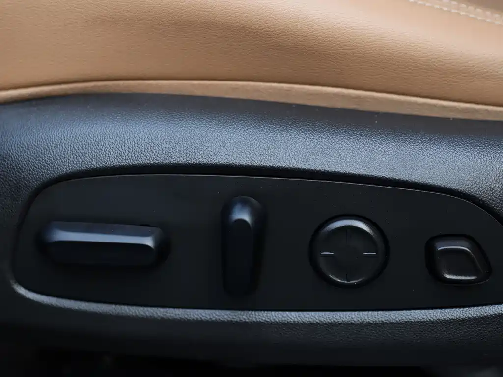 Buick LaCrosse — миниатюра 21