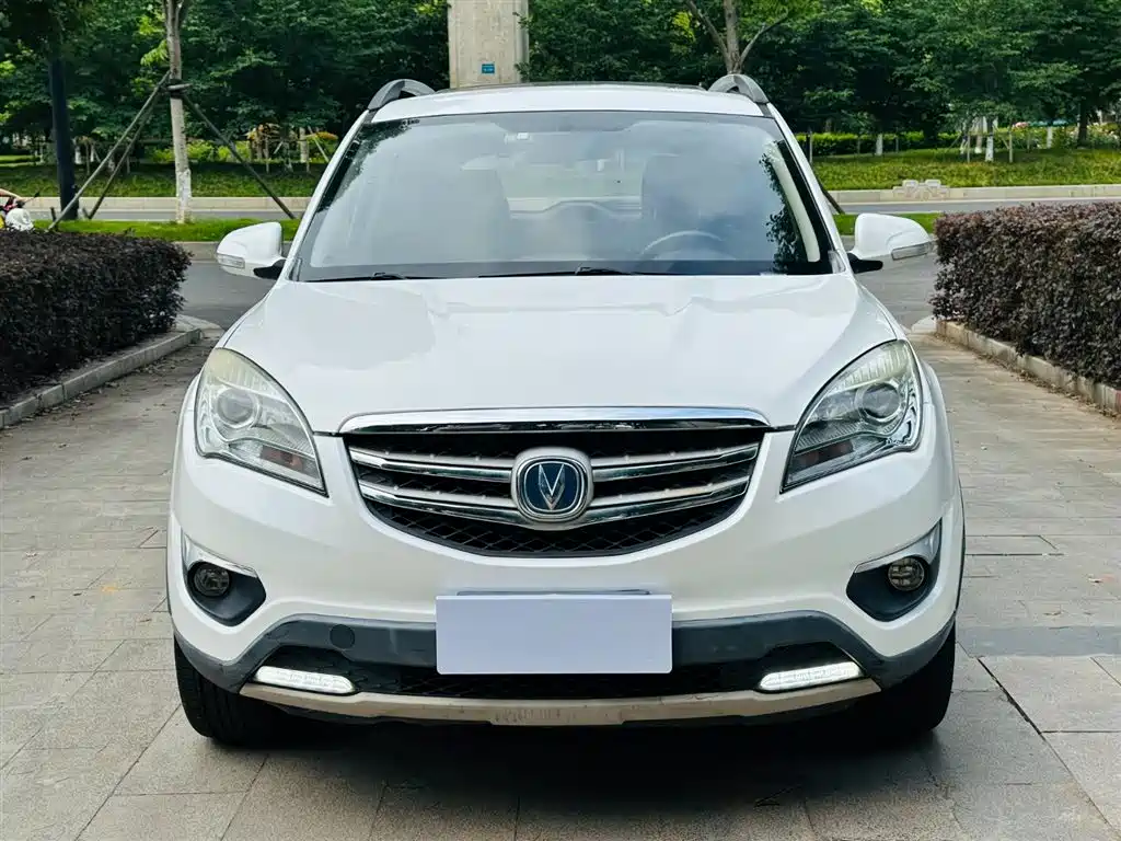 Changan CS35 2016 1.6L AT Luxury V