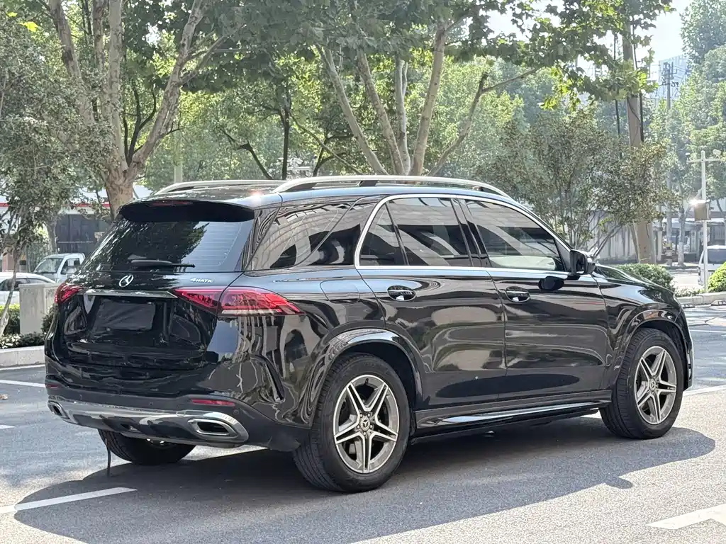 Mercedes-Benz GLE (Import) — миниатюра 9