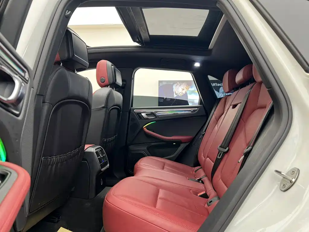 Porsche Macan — миниатюра 36